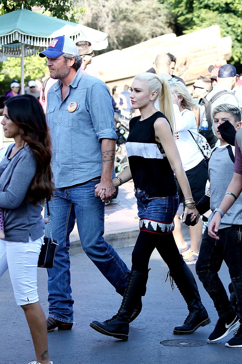 gwen stefani blake shelton the voice coaches