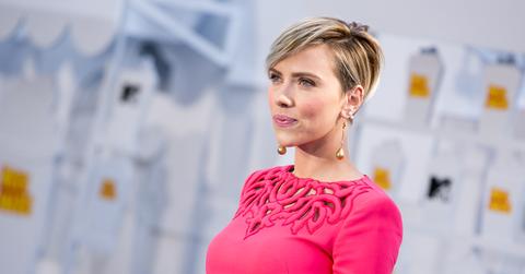 Scarlett Johansson attends the 2015 MTV Movie Awards in Los Angeles