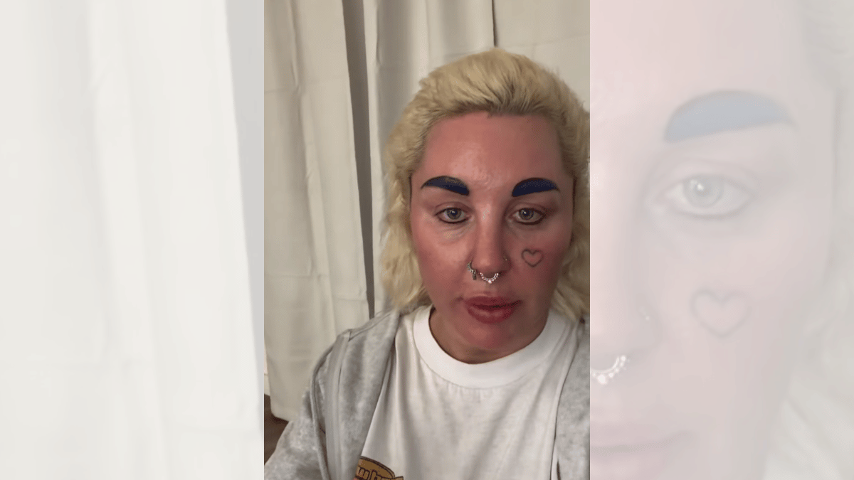 Image of Amanda Bynes has lost over 30 pounds. 