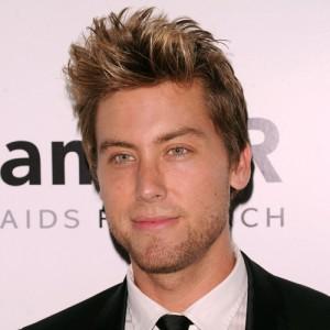 2010__08__Lance_Bass_Aug16news 300&#215;300.jpg