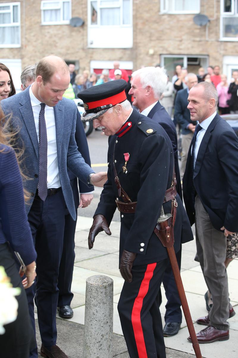 prince william and kate middleton helping old man