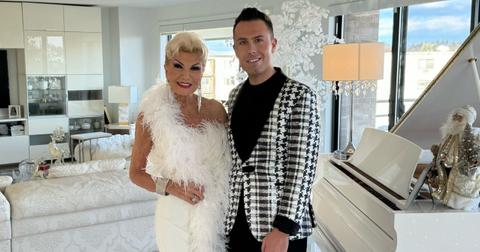 yolanda cellucci chat with derek zagami