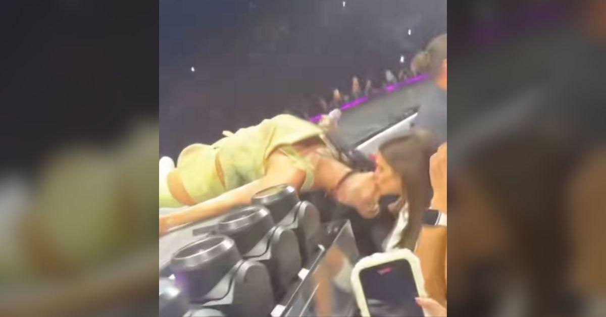 Image of Katy Perry was unafraid to get close with a fan.