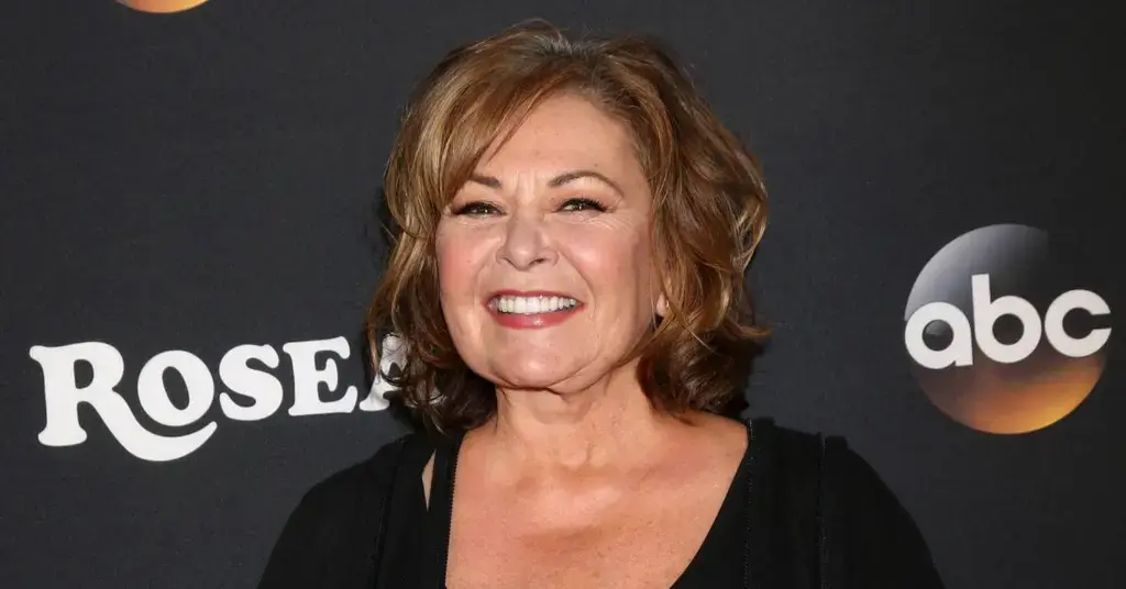 drunk comedian roseanne barr mocked unhinged rant kari lake fundraiser