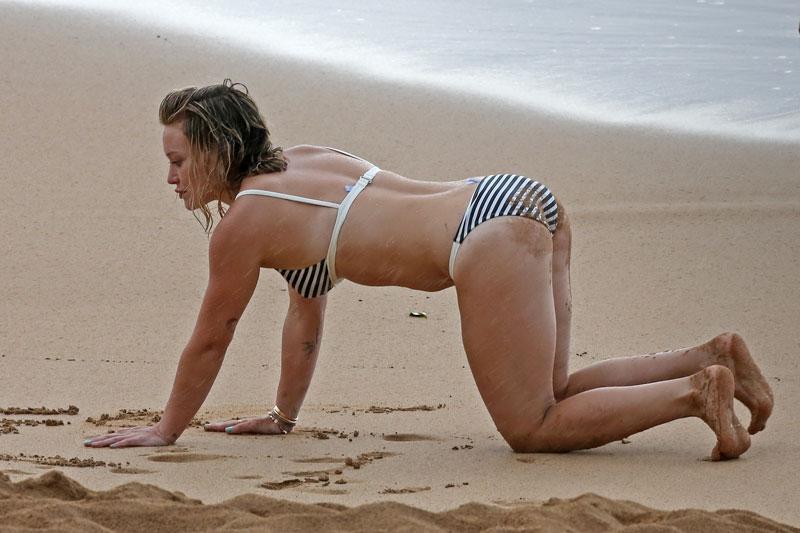 Bikini hilary duff Hilary Duff