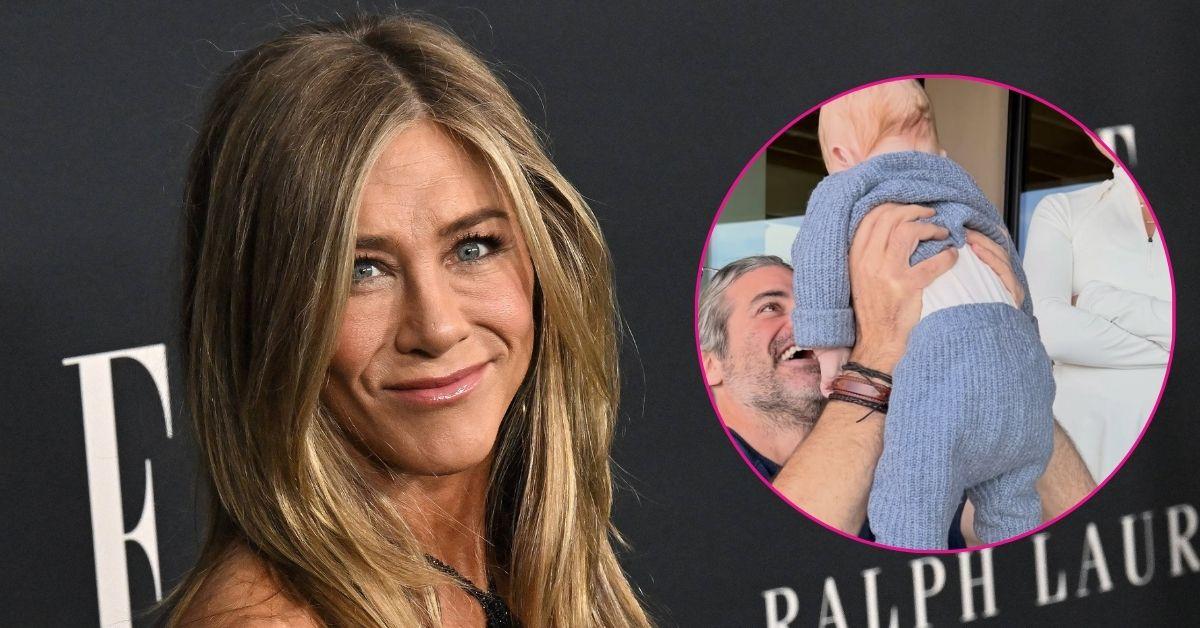jennifer aniston holiday glimpse jim curtis