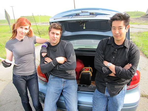 Kari, Tori and Grant of Mythbusters