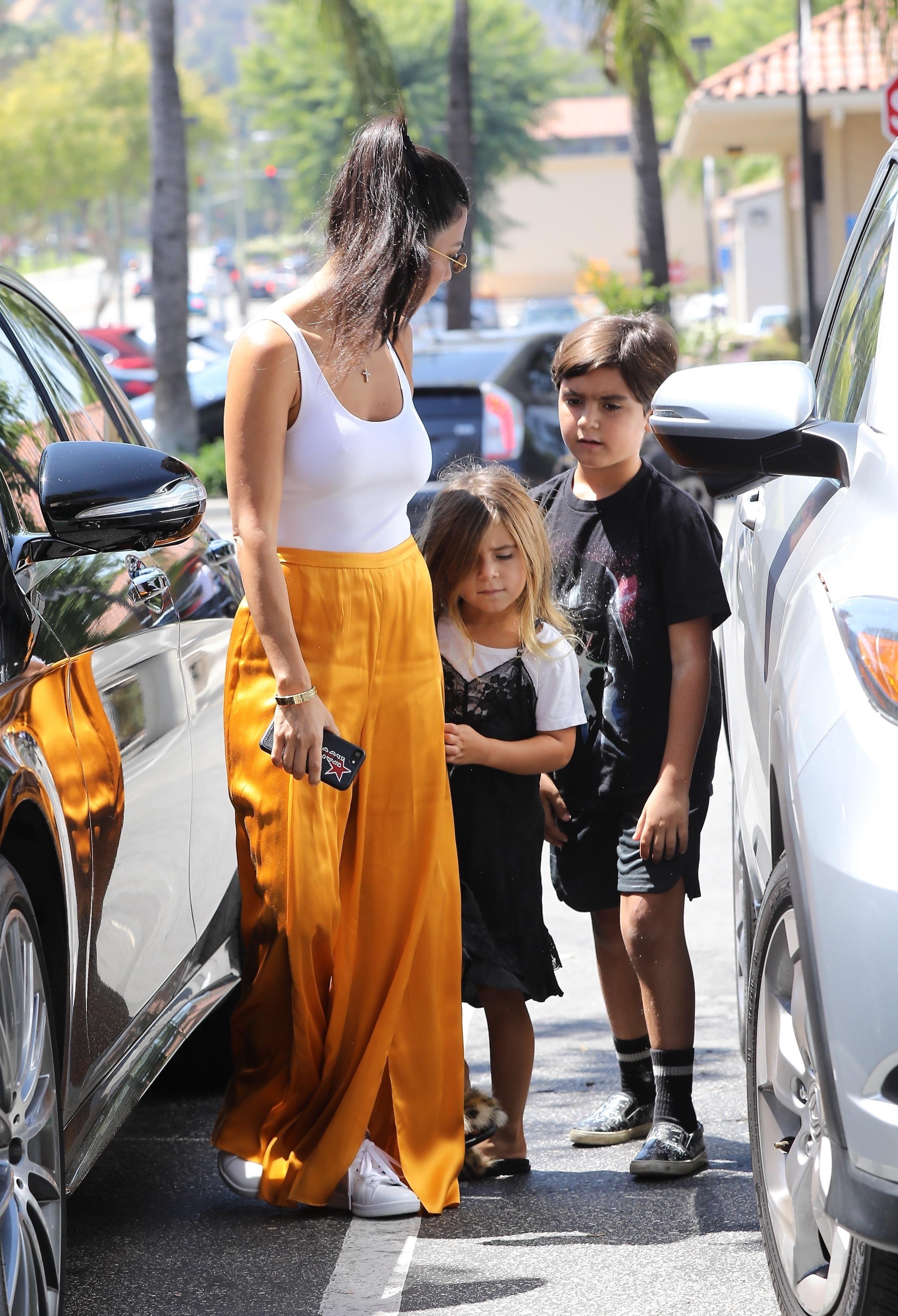 Kourtney Kardashian takes the kids out for a treat at The Coffee Bean &amp; Tea Leaf