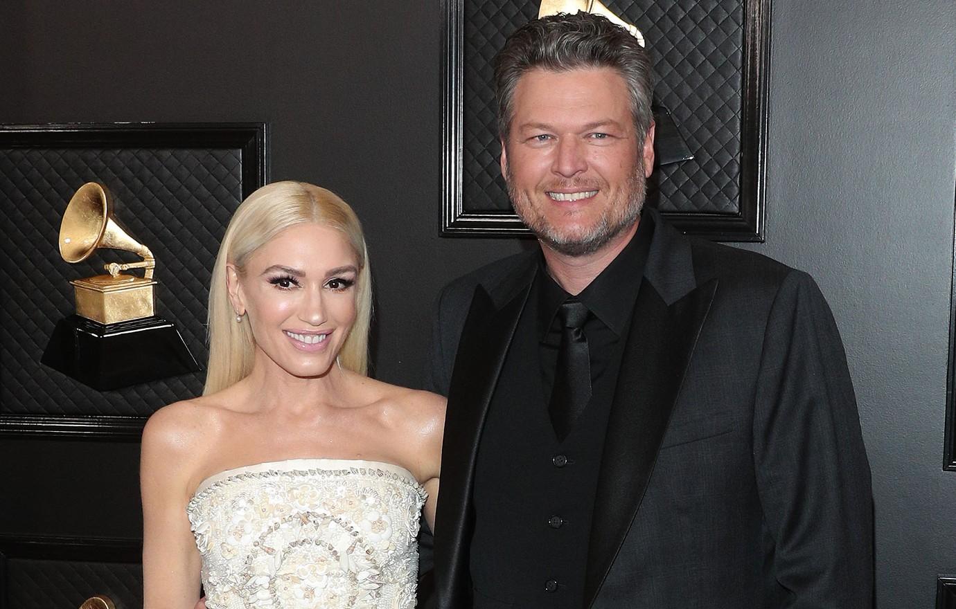 fans react blake shelton snubs gwen stefani the voice