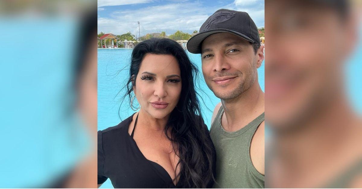 image of Justin Guarini is dating his manager Kim Walsh Philips.