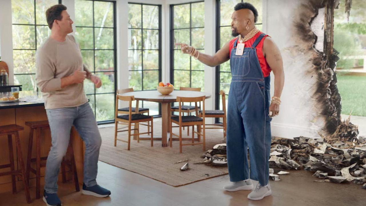 Image of Tony Romo and Mr. T