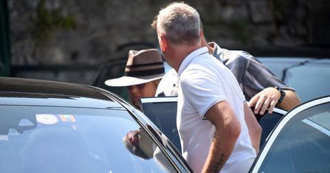 Jennifer aniston visits george clooney lake como home pics pp