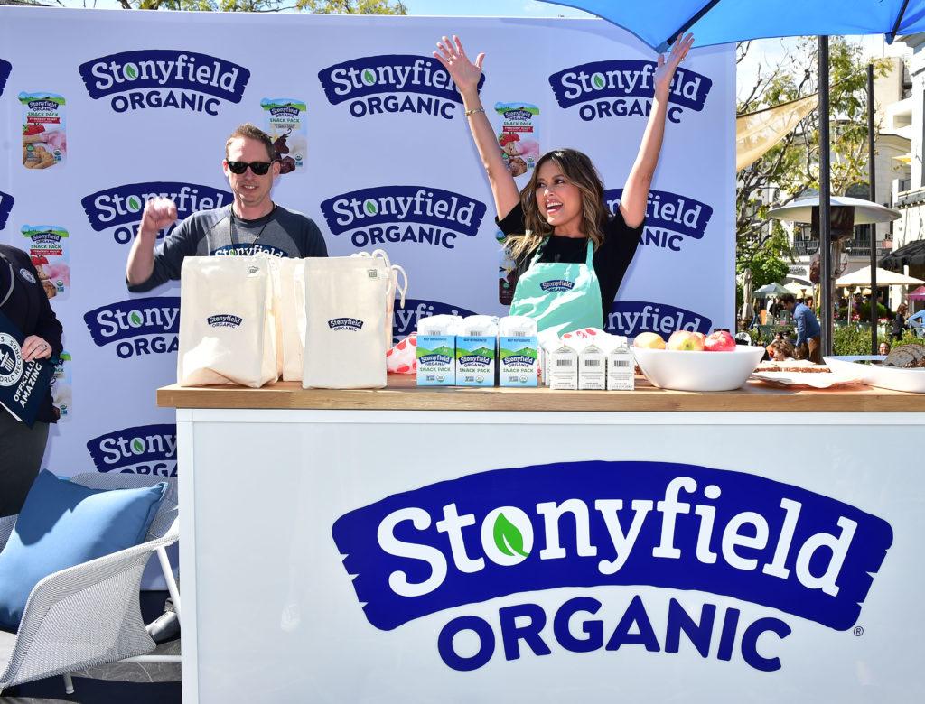 anessa Lachey and Stonyfield Organic Yogurt Achieve a Guinness World Record Title.