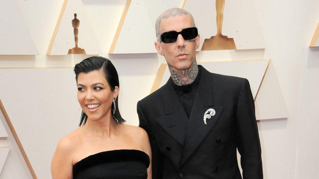 image of Kourtney kardashian and travis barker