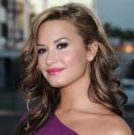 2010__11__okmagazine_demi lovato 148×150.jpg