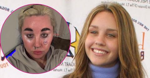 amanda bynes unrecognizable latest selfie after cosmetic procedure