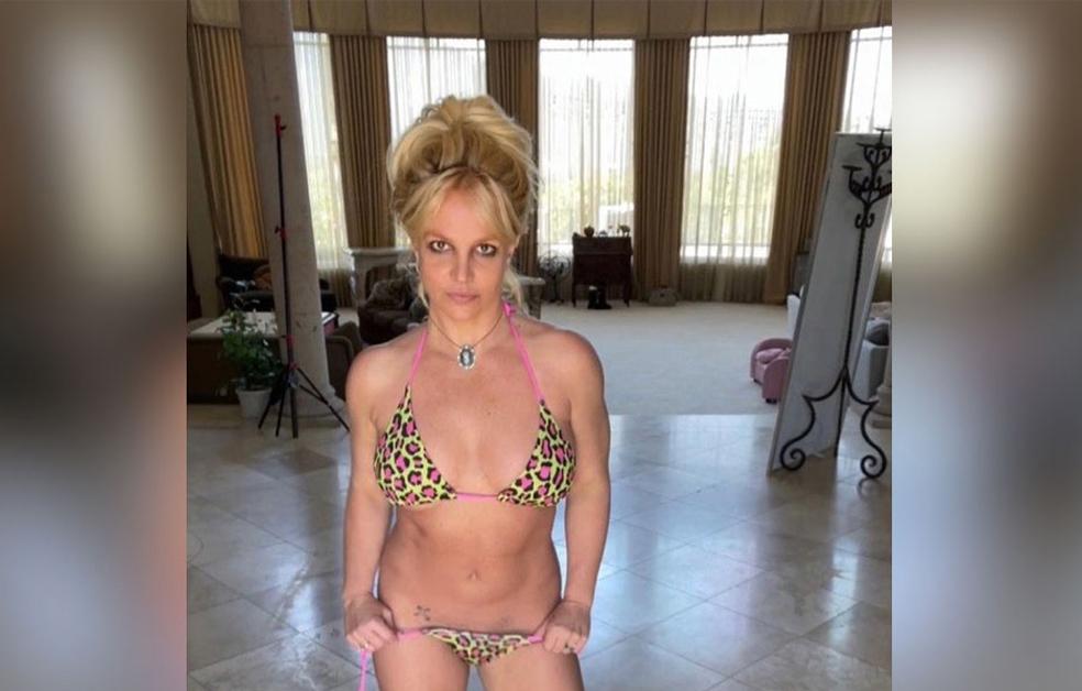 fans beg britney spears to just stop with her nude posts