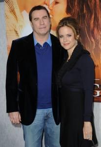 2010__08__John_Travolta_Kelly_Preston_Aug25news 207&#215;300.jpg