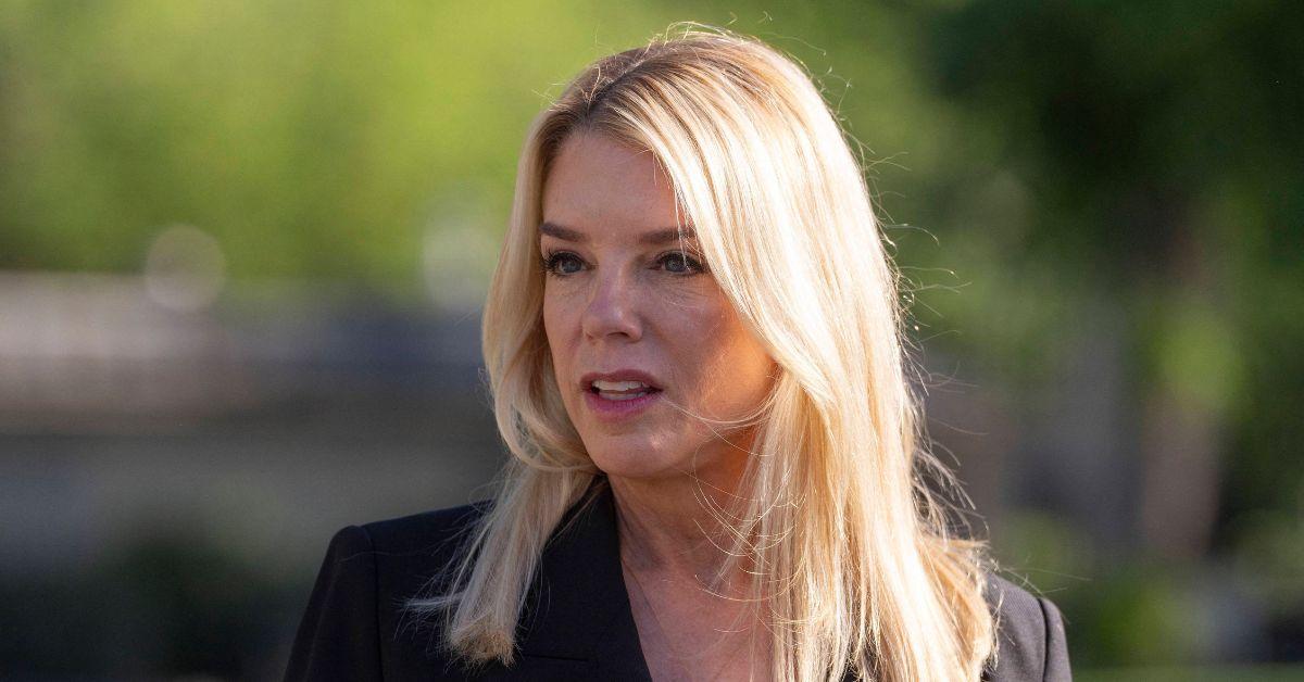 Photo of Pam Bondi
