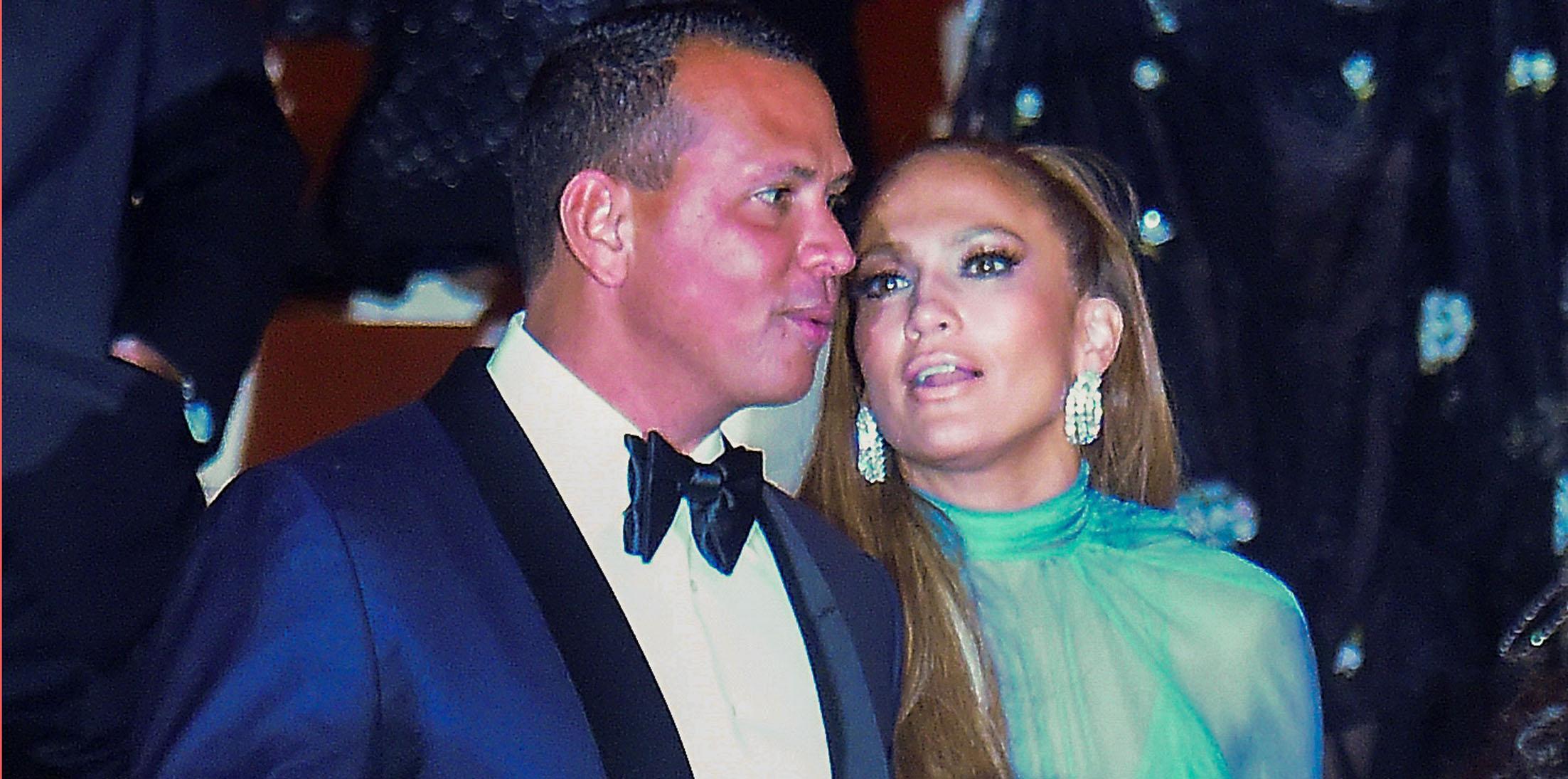 Lovebirds Jennifer Lopez and Alex Rodriguez depart from the 2017 Met Gala