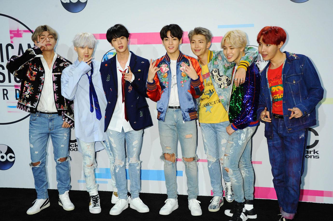 All the times BTS's J-Hope said a big 'heck NO' to gender stereotypes with  his fashion choices, Korean News