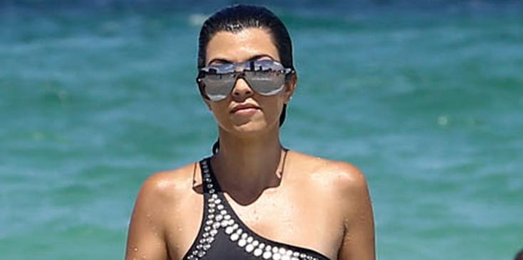 Kourtney Kardashian Enjoys The 4th Of July On The Beach In Miami