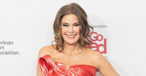 teri hatcher done with dating apps kicked off hinge