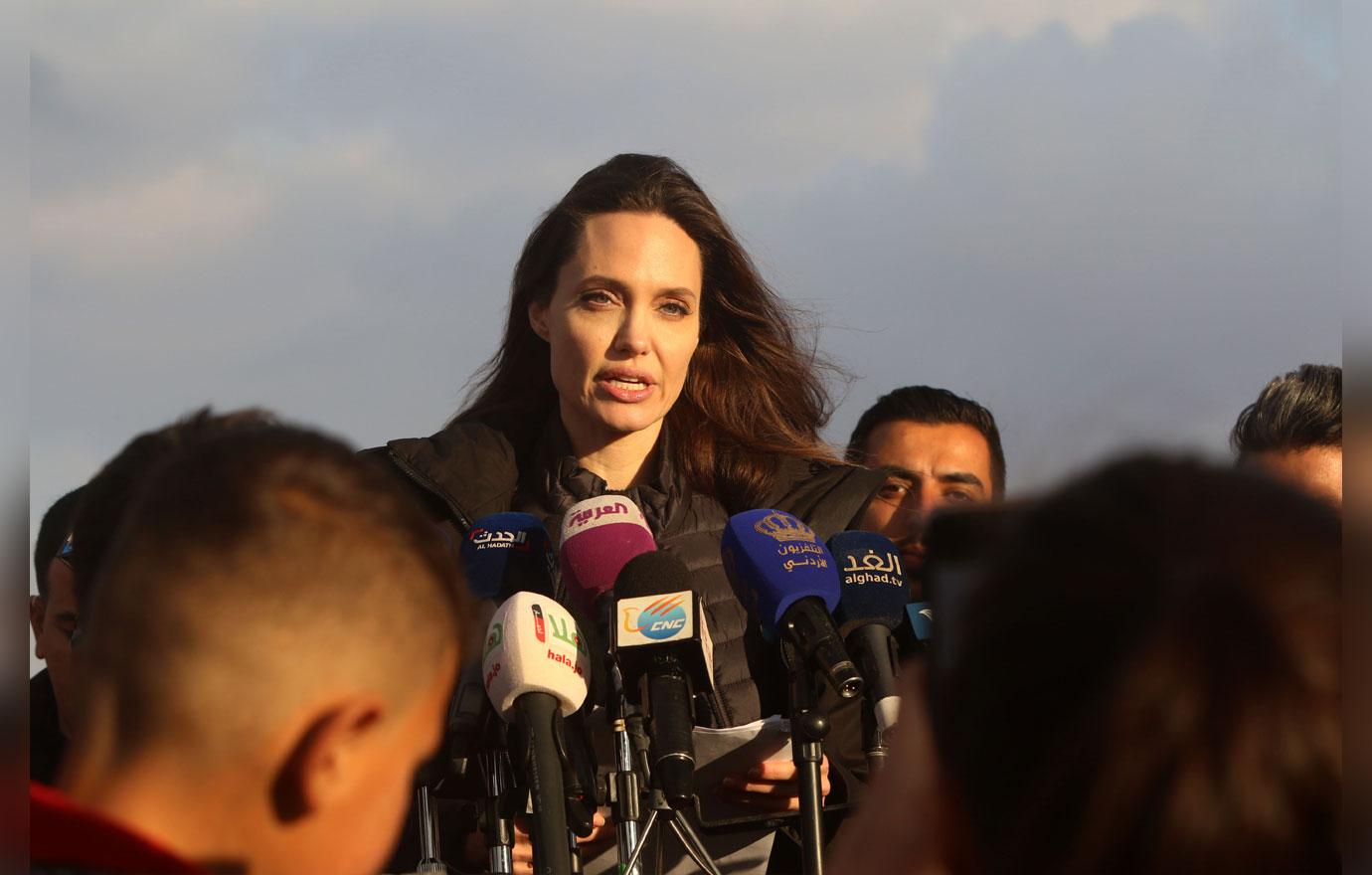 Angelina jolie zahara shiloh syrian refugees trip 6