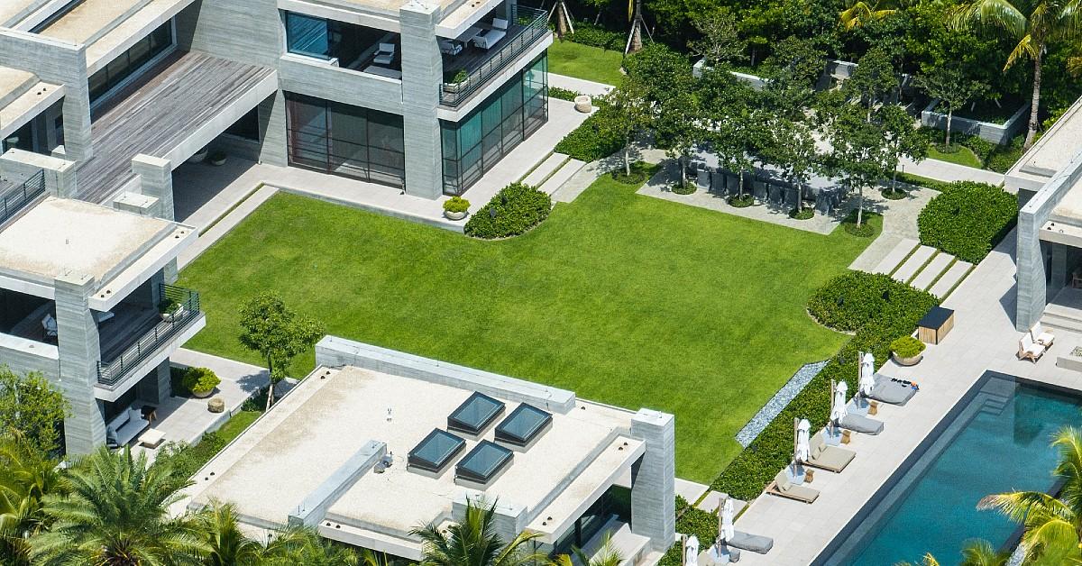 tom brady billionaire bunker mansion rz