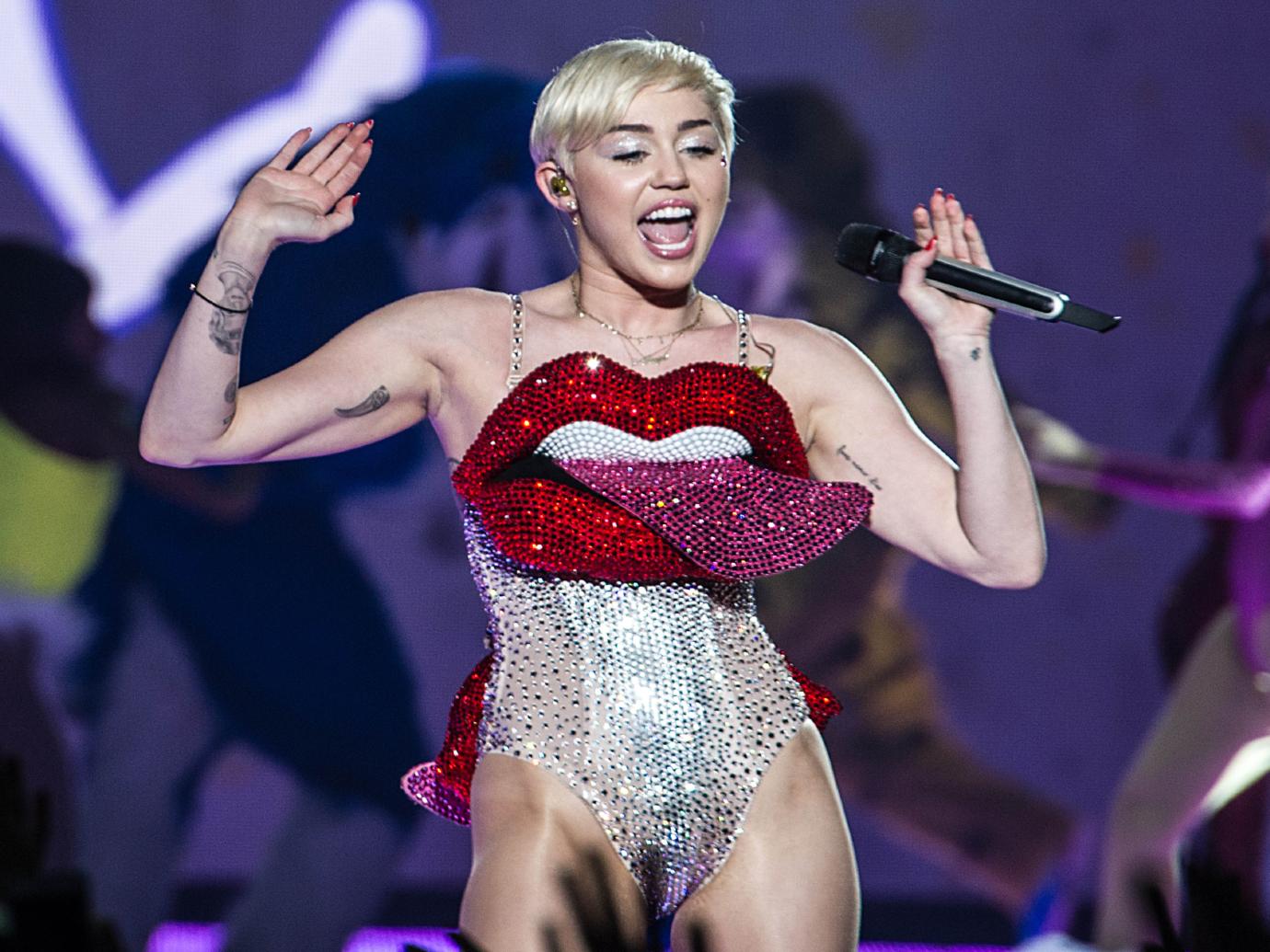 //pop perfection gallery mileycyrus