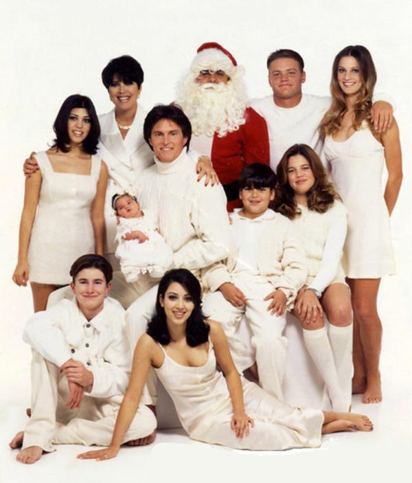 See All The Kardashians' Amazing Christmas Cards Through The Years