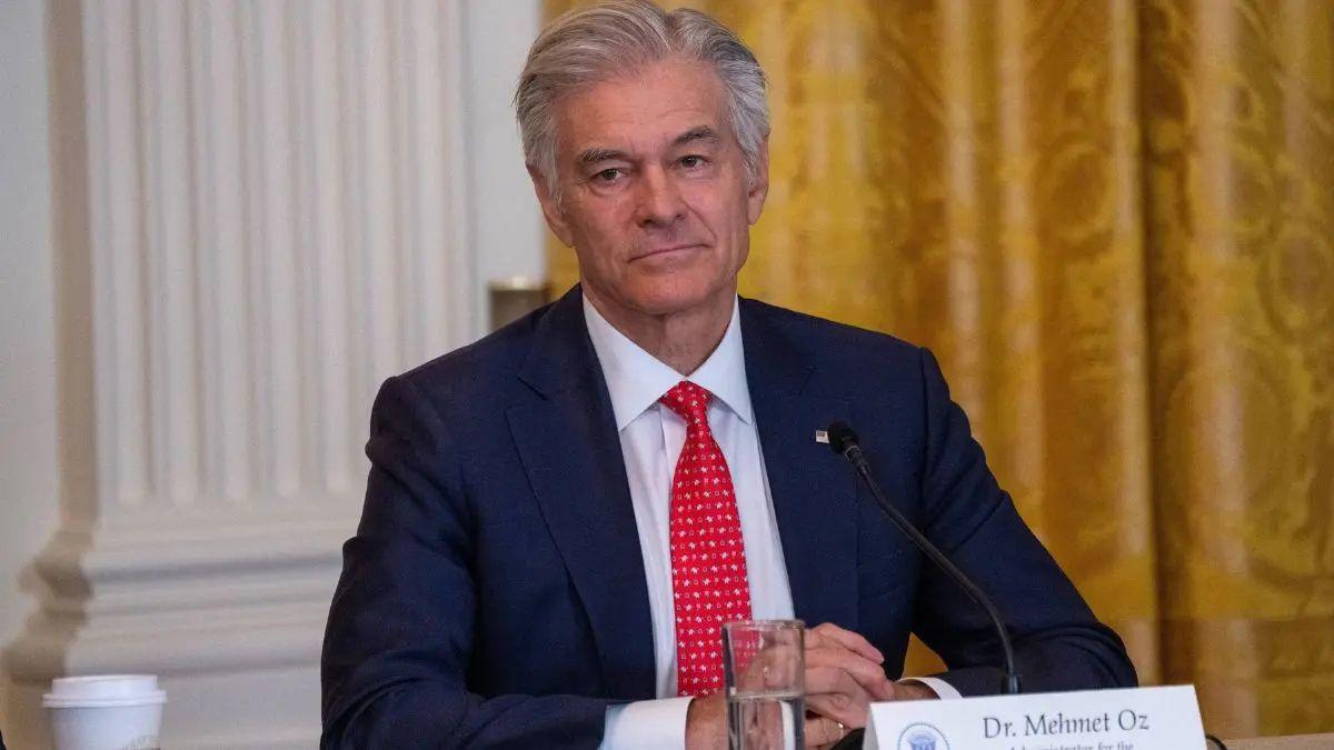 Photo of Donald Trump allegedly told Dr. Oz that soda is 'good' for you because it 'kills cancer cells.'