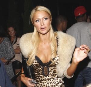 2010__04__paris_hilton_13_April28_46 300&#215;286.jpg