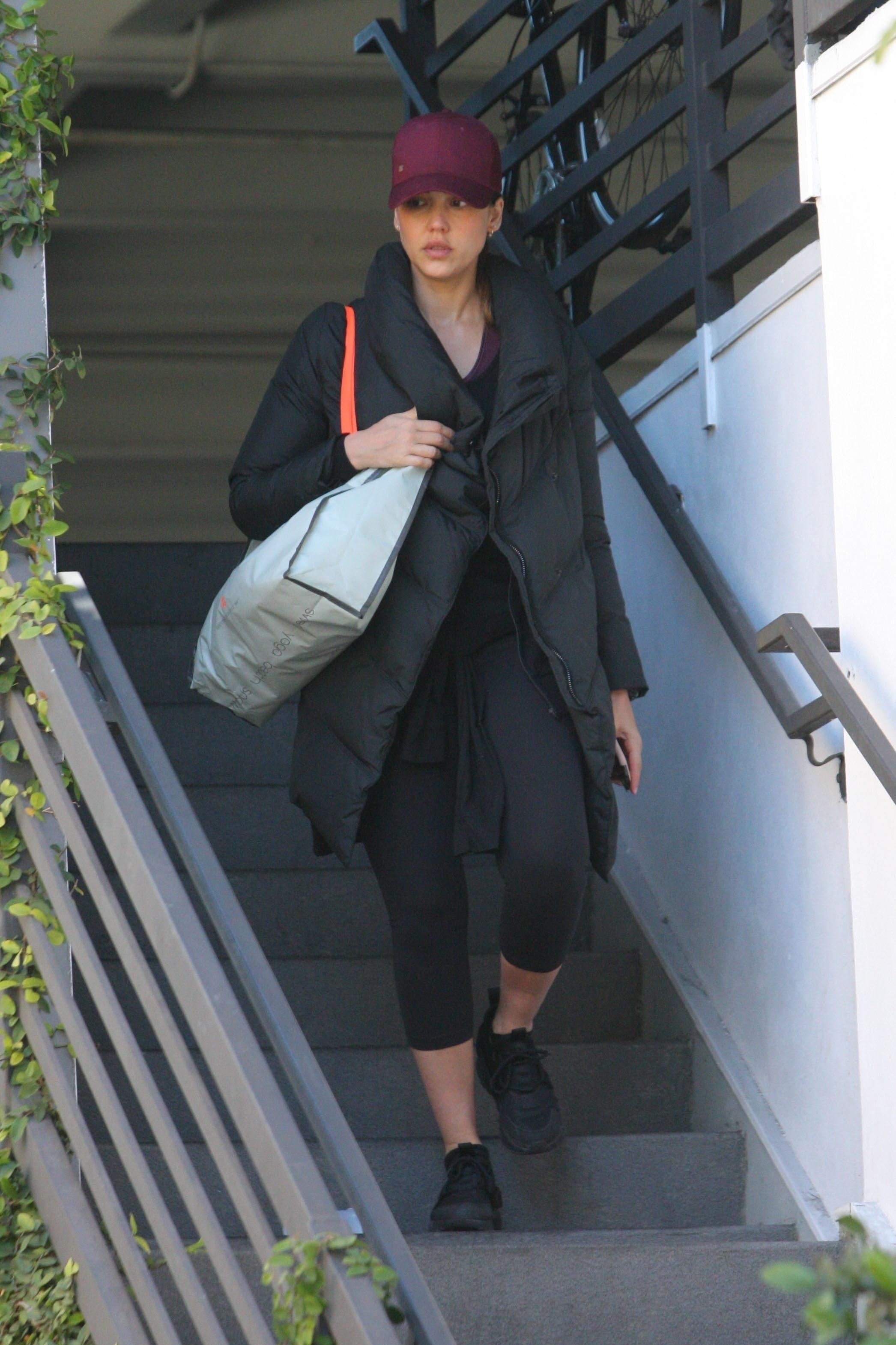 *EXCLUSIVE* Jessica Alba heads to a morning workout at the gym