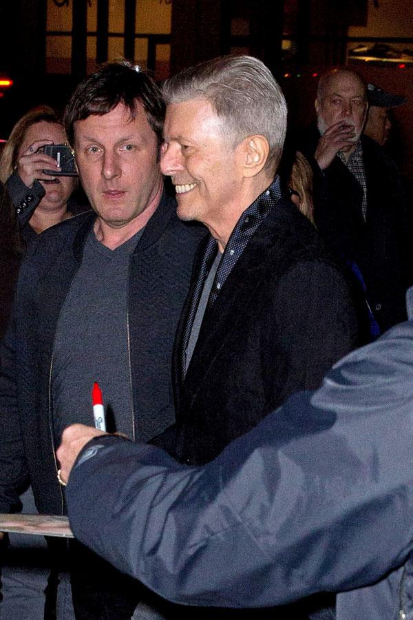 david-bowie-dead-cancer-battle-last-photo