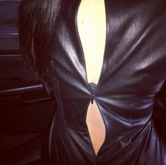 Kim kardashian wardrobe malfunction 100