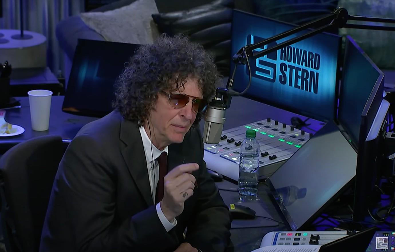 donald trump attacks beta male howard stern made fool kamala harris