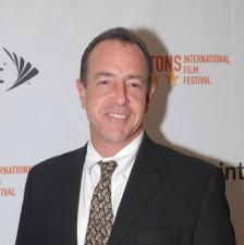 2009__11__wenn_mikelo 224×225.jpg