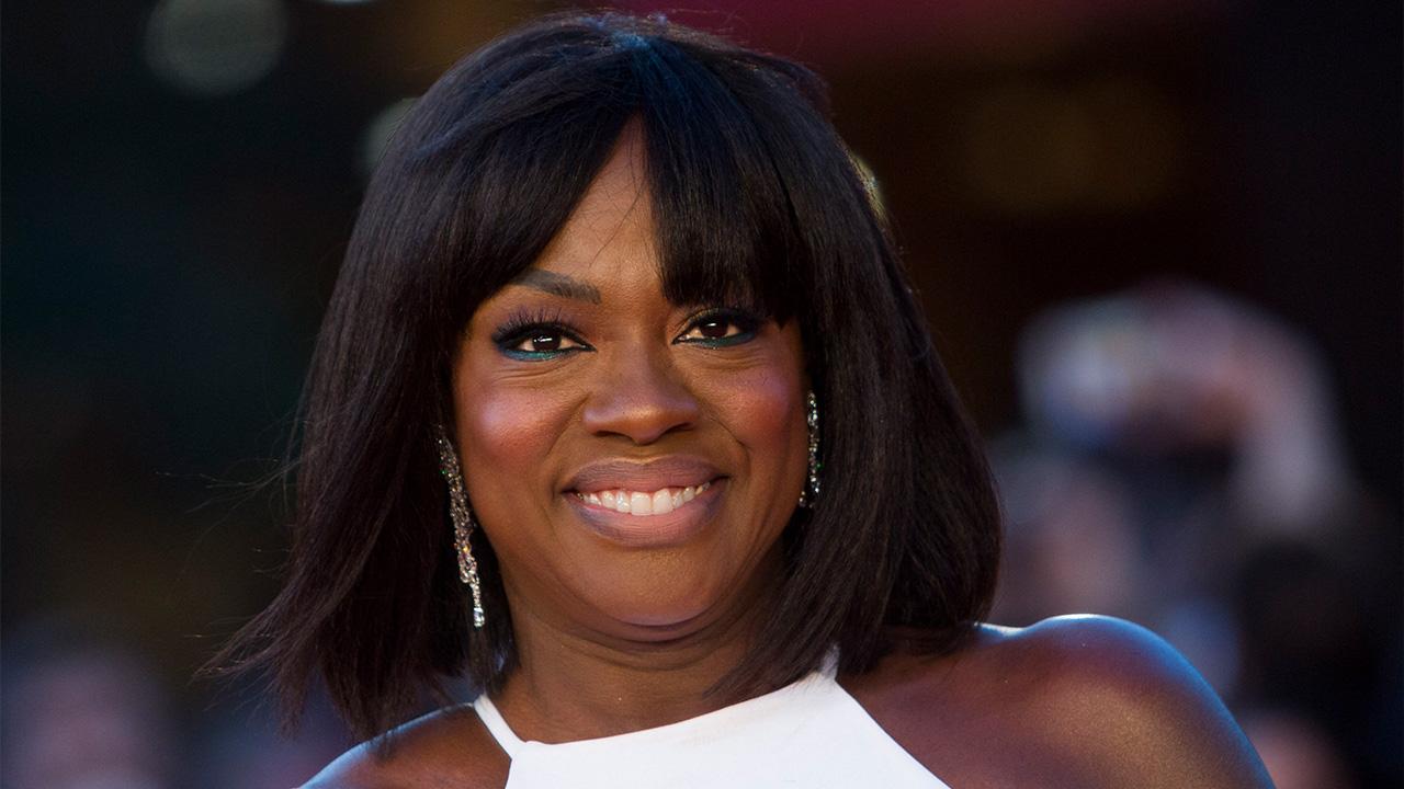Photo of Viola Davis explained she had just become a new mom when she woke up with an 'extraordinarily painful rash.'