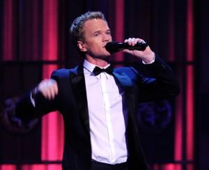 2011__06__Neil_Patrick_Harris_June13news 300×244.jpg