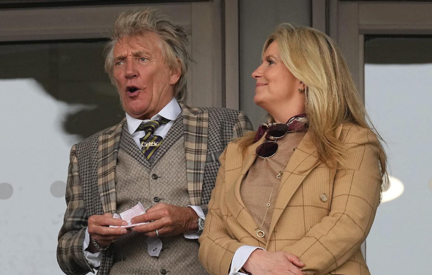 Rod Stewarts Wife Penny Lancaster Stuns In String Bikini Photos hq nude image