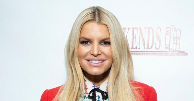 Jessica Simpson's plump lips