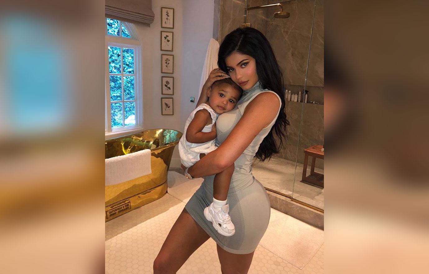 Kylie-Jenner-Postpartum-Anxiety