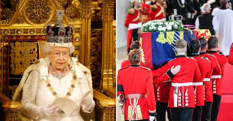 queen elizabeth iis guard falls royal podium pp