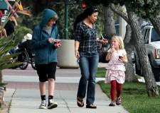 2010__03__Jesse_James_kids_March25_1 225×160.jpg