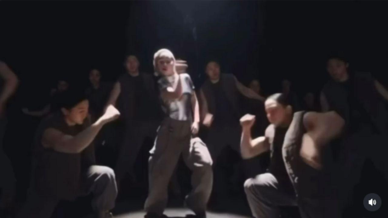 image of Amanda Bynes teased her upcoming single 'Trap House' in an apparently AI-generated dance video shared on October 27.