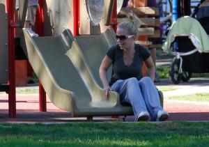 2011__01__kendra_wilkinson_jan26_12 300×211.jpg