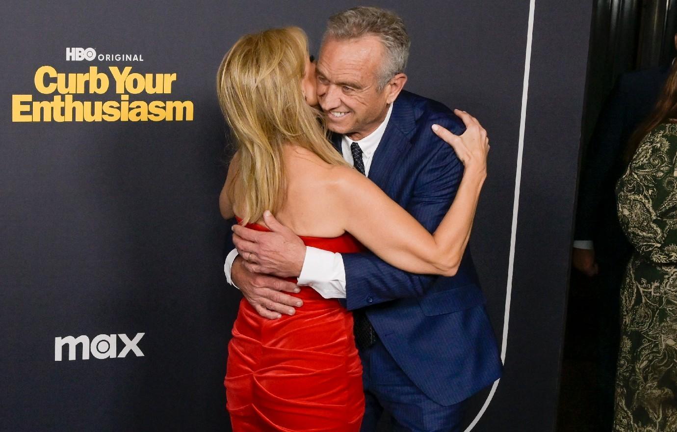 disgusting robert f kennedy jr repulsive video showering cheryl hines