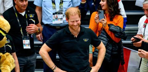 princess diana bodyguard urges prince harry stop fighting home office