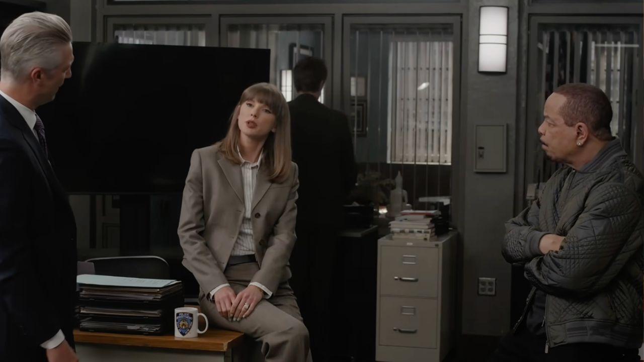image of Taylor Swift made a surprise appearance in the skit. 